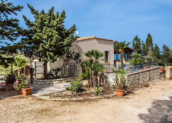 Villa Verde Con Vista Sul Mare